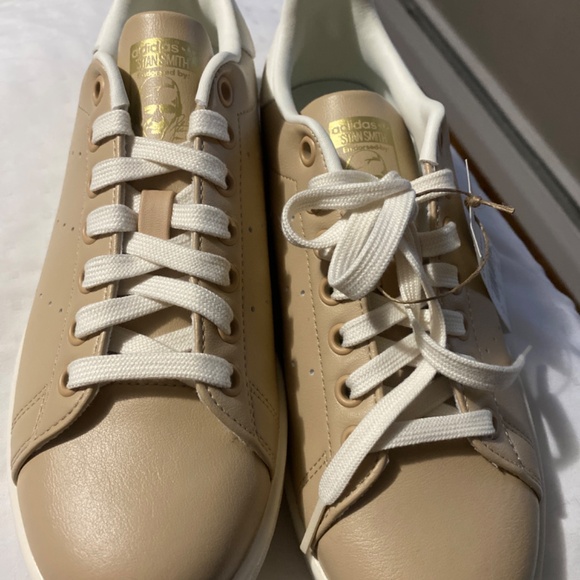 Women’s Adidas Originals Stan Smith 'Light Brown' HQ3967 - Picture 8 of 8
